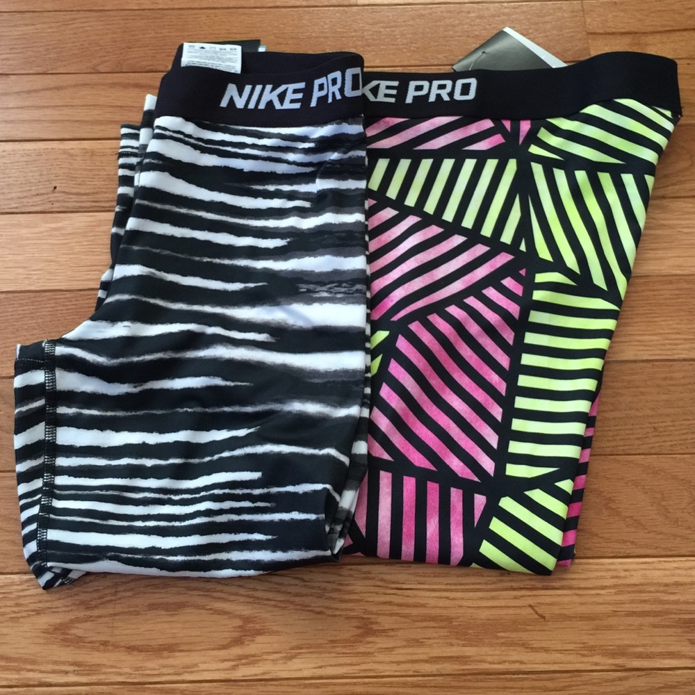 Women Nike pro capris bundle